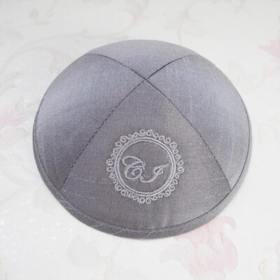 kippot-kipot-kipa-kippah-yarmulke-wedding-mitzvah-skullcap-silk-fabric2-9120018.jpg